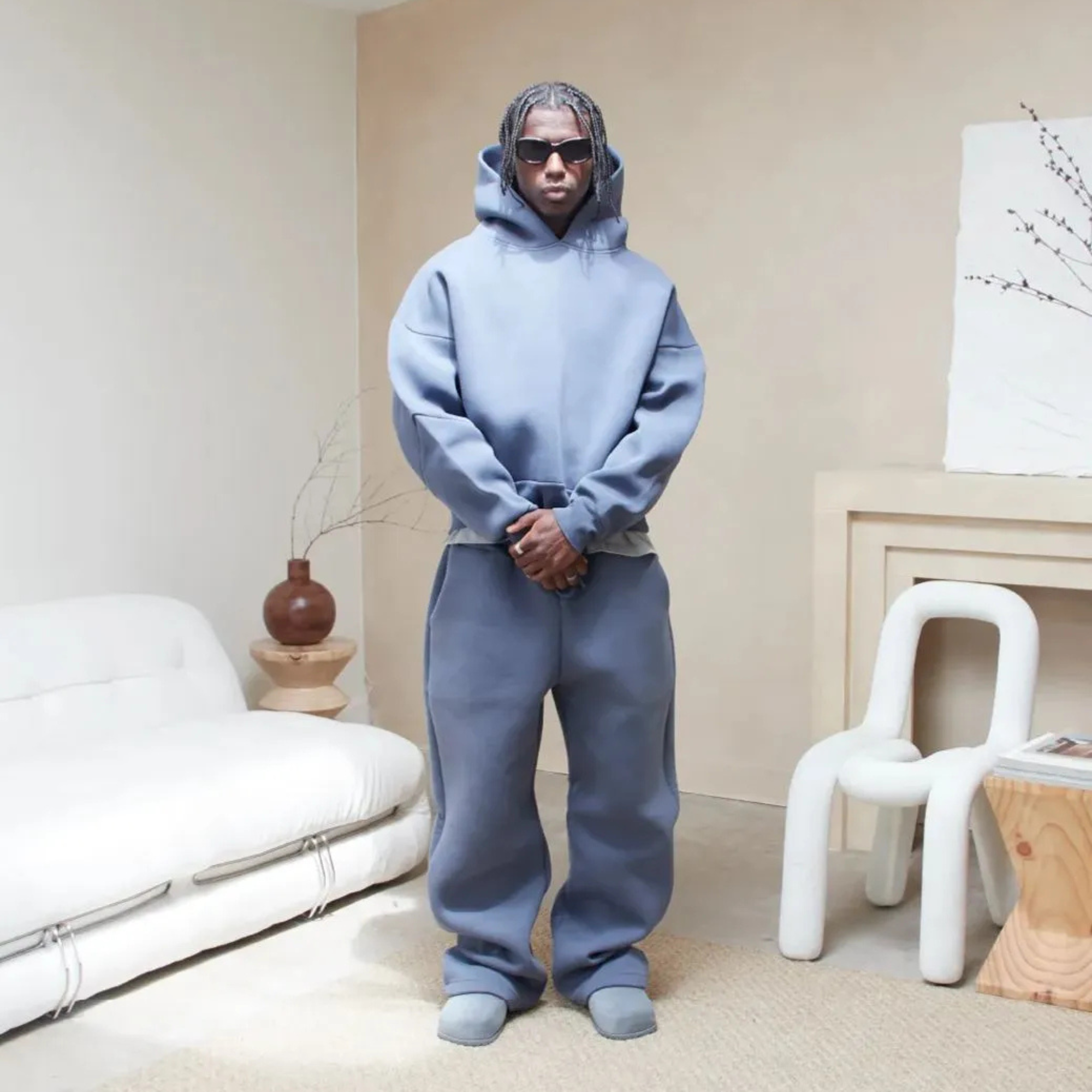 MINIMALIST TRACKSUIT