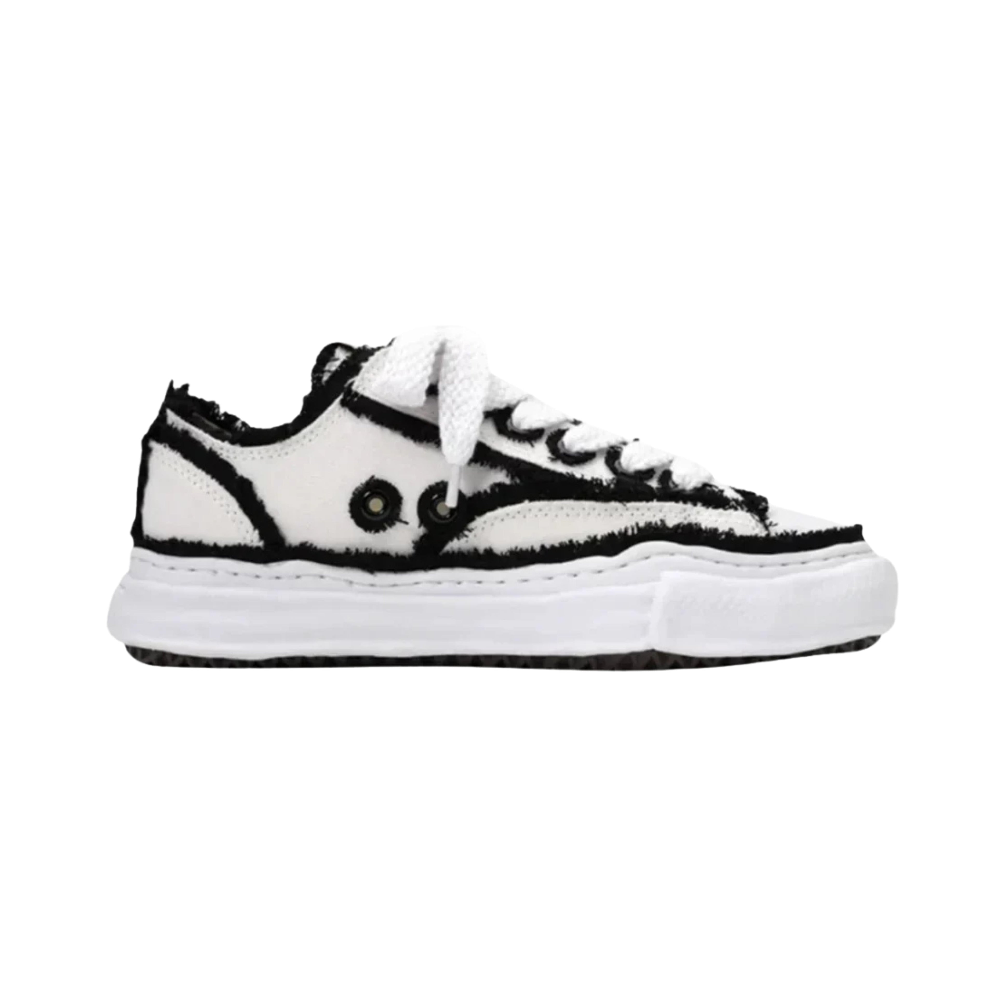 SUTORA SNEAKER