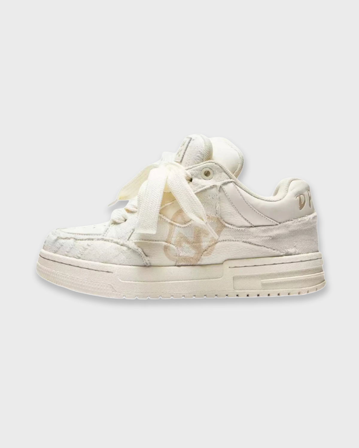 NOVA SNEAKER