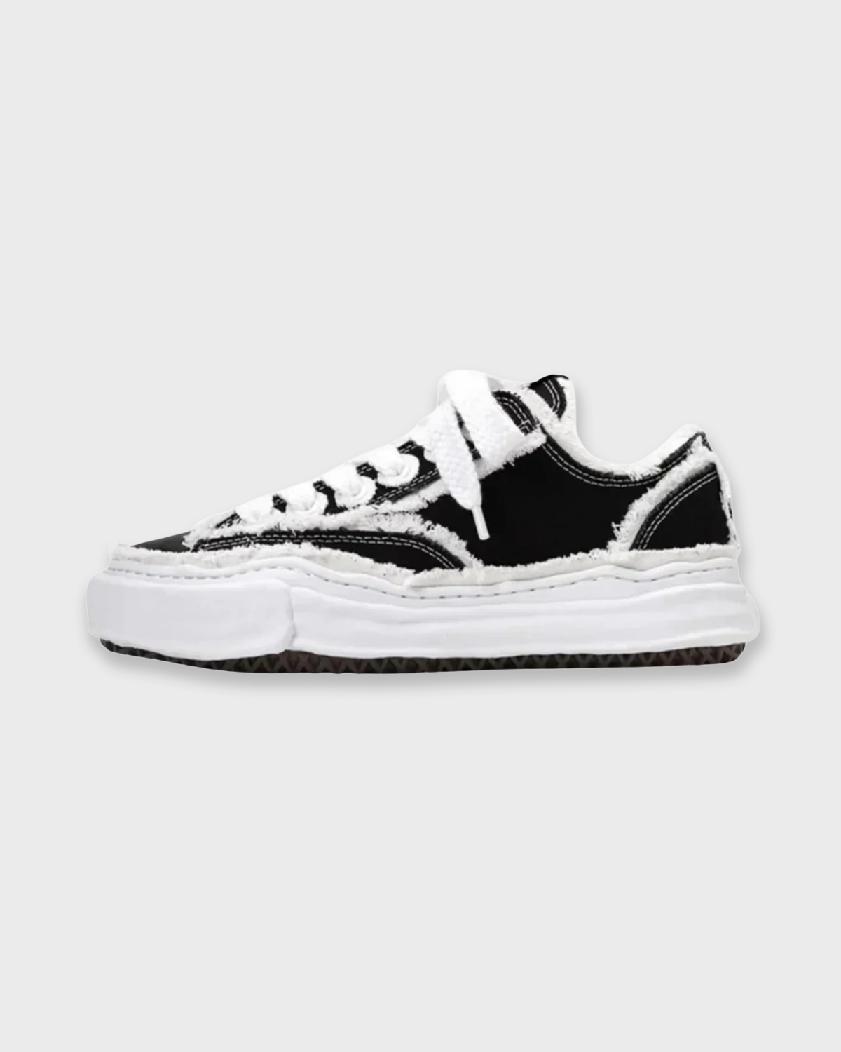SUTORA SNEAKER