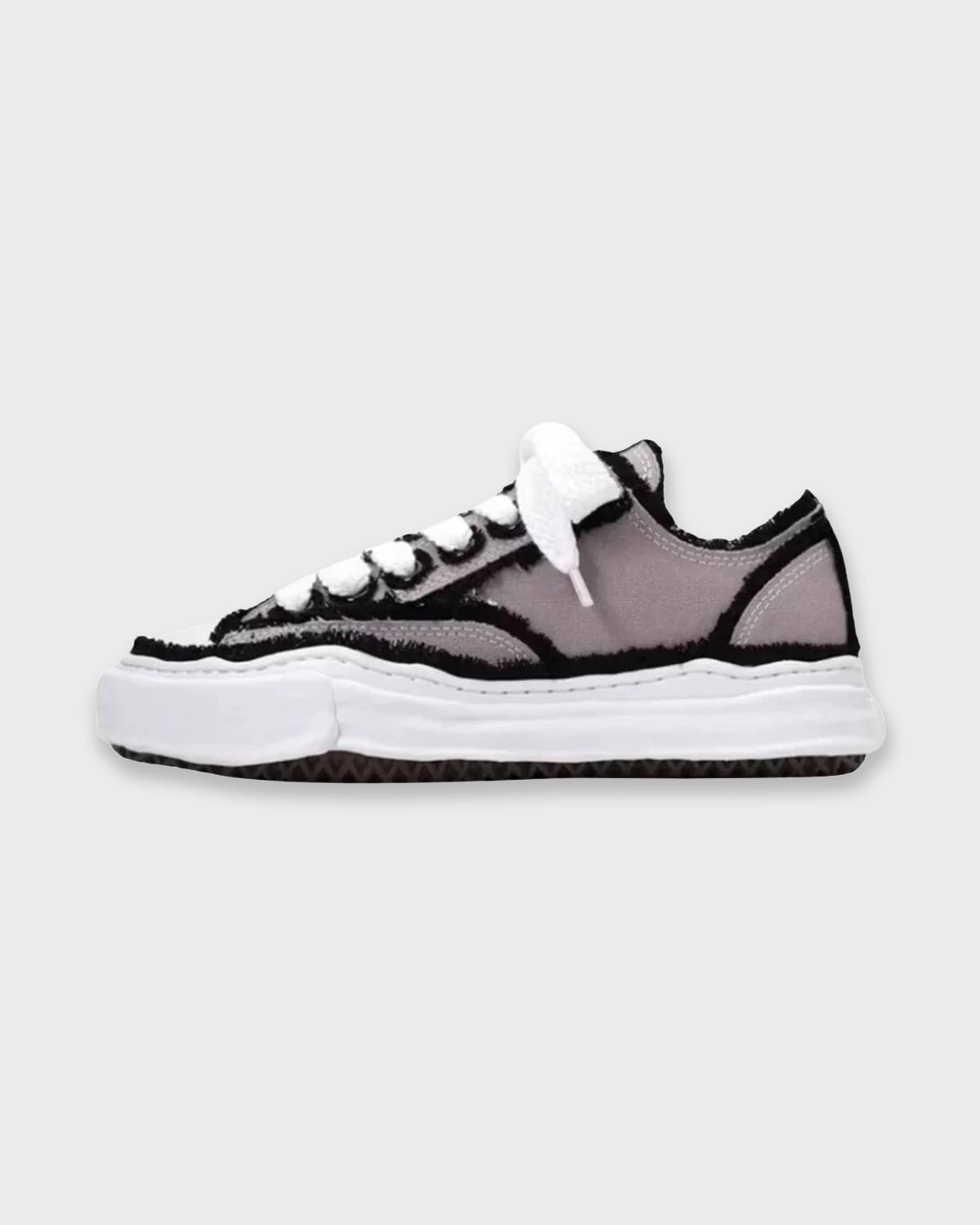 SUTORA SNEAKER